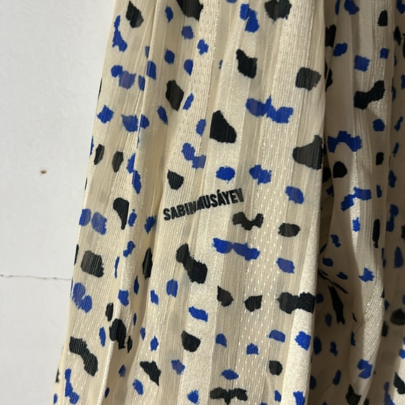 Sabina MUSAYEV - Picture 6 of 11